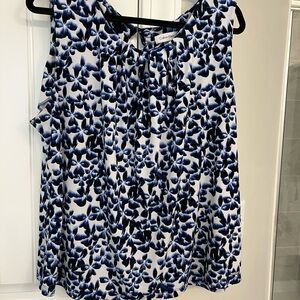 Calvin Klein Women's Black and White Patterned Blouse